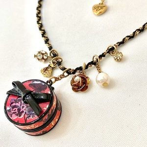 Betsey Johnson ‘Miami Chic’ Hatbox & Charm Necklace RARE/HTF!